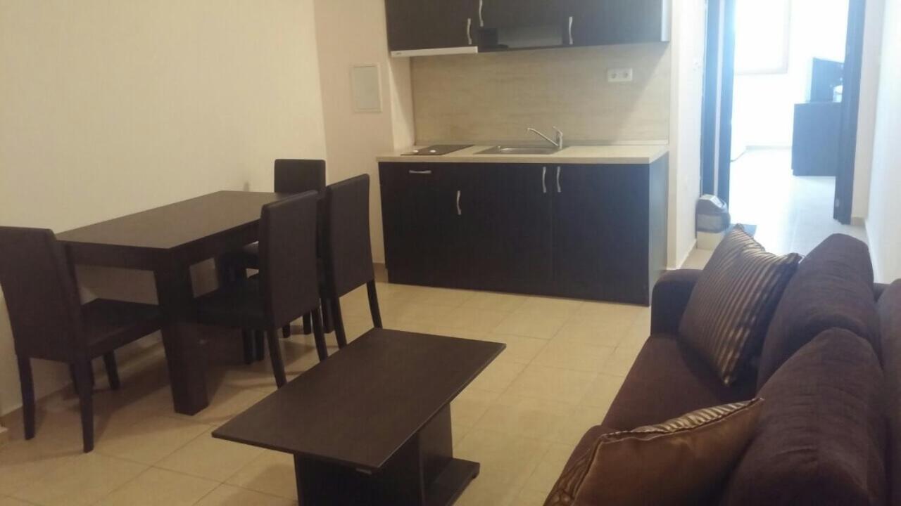 Studios Europa Street Pomorie Bagian luar foto