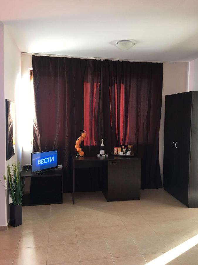 Studios Europa Street Pomorie Bagian luar foto