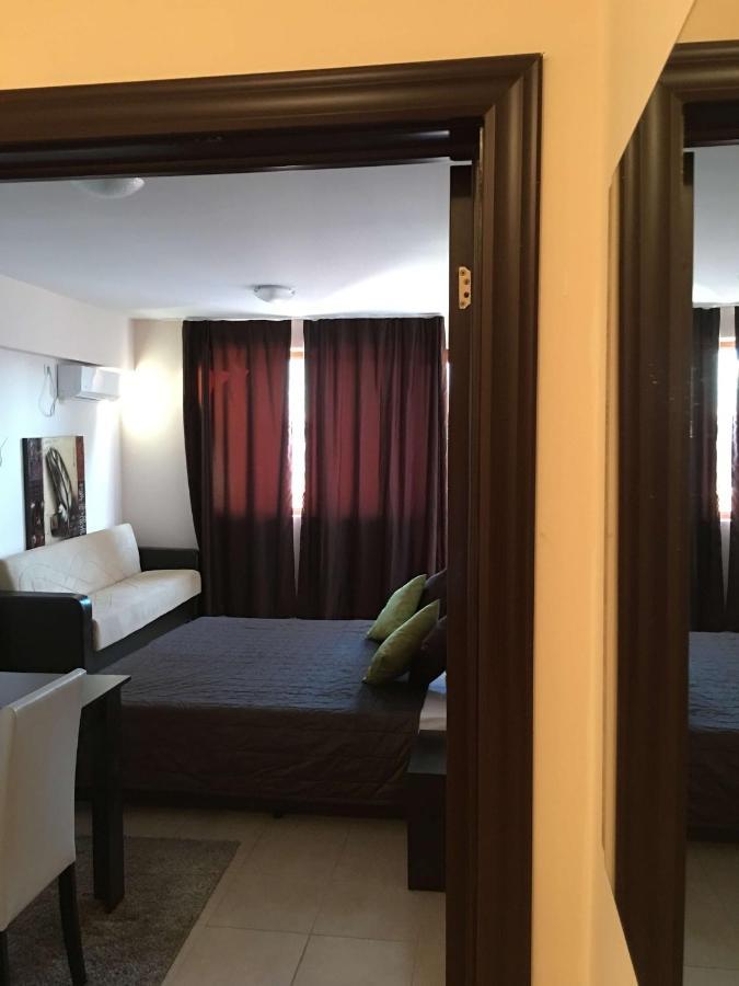 Studios Europa Street Pomorie Bagian luar foto